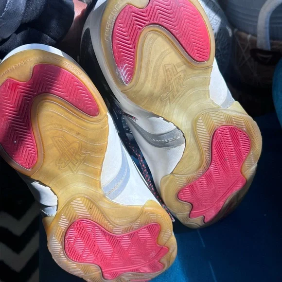 Nike Lil Penny Posite Sneakers White Gray Red 9.5 Mens - Picture 9 of 14